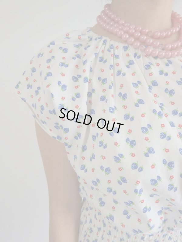 画像5: ★青いイチゴとお花のコットンワンピ