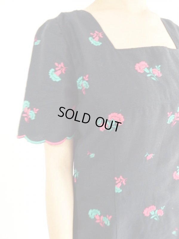 画像6: ★お仕立て品*お花刺繍の裾フリフリワンピ