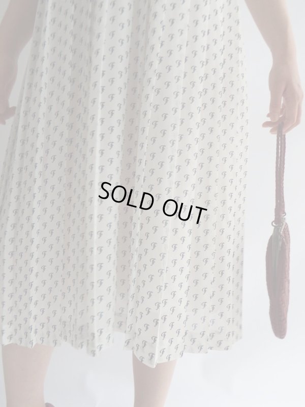 画像10: ★白×ネイビーのレトロ金具付きワンピ