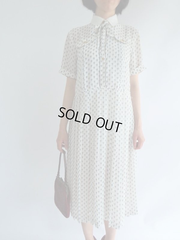 画像12: ★白×ネイビーのレトロ金具付きワンピ