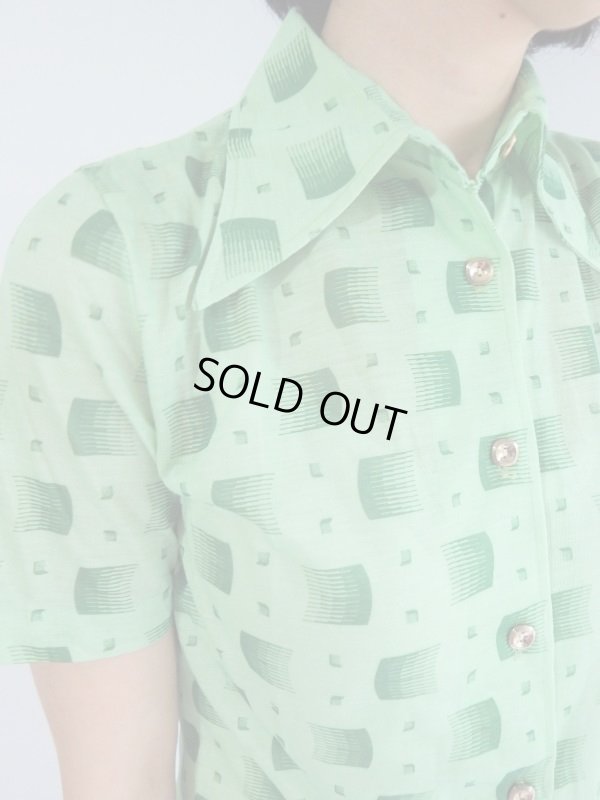 画像5: ★レトロモダン柄の緑シャツ