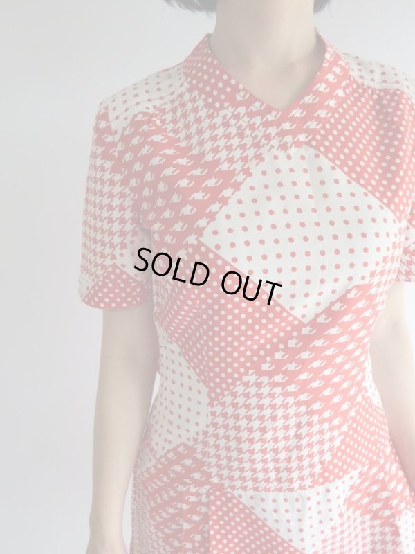 画像7: ★お仕立て品*赤×白幾何学モダンワンピ