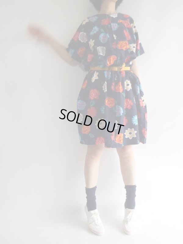 画像9: ★紺地にお花ちゃんのコットンワンピ