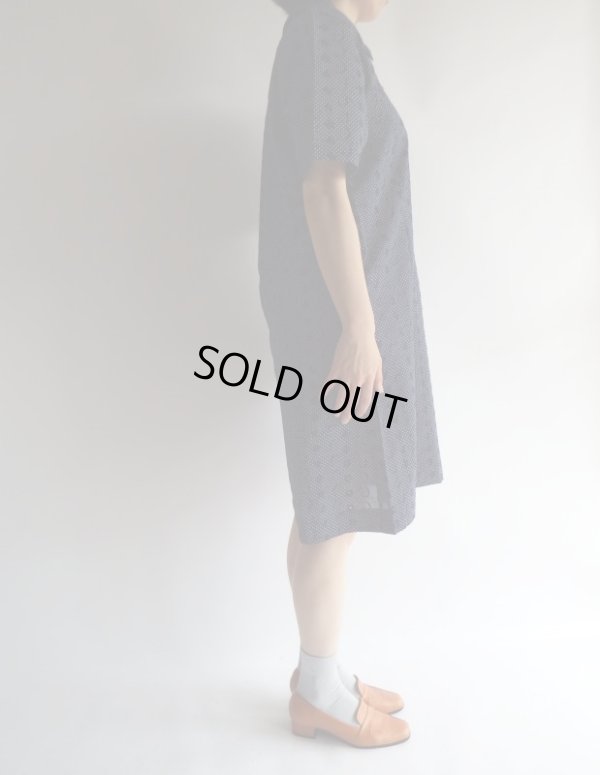 画像4: ★お仕立て品*未使用★紺地ドット柄にお花刺繍ワンピ