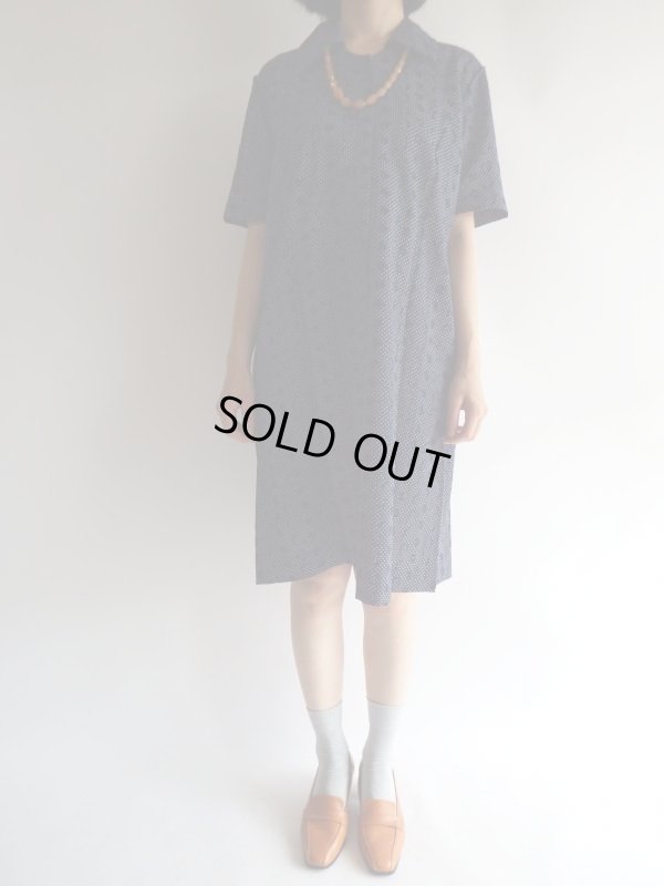 画像3: ★お仕立て品*未使用★紺地ドット柄にお花刺繍ワンピ