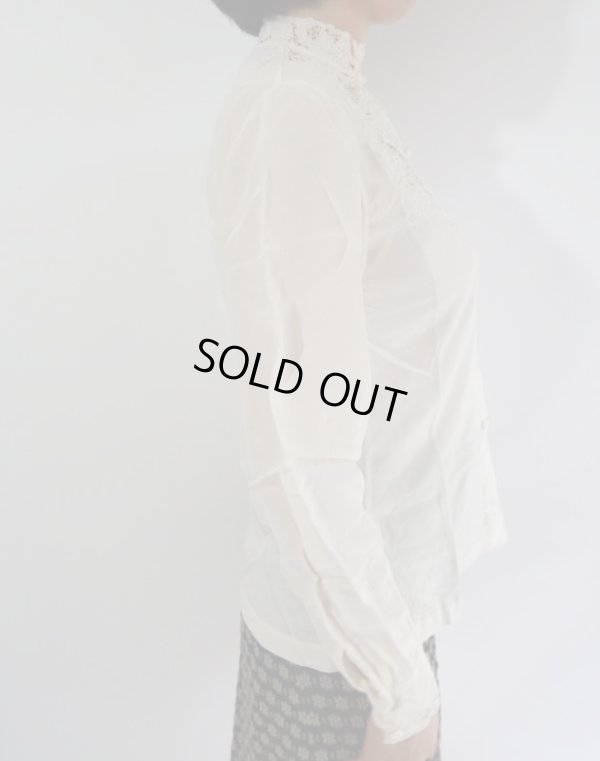 画像3: ★未使用*シルク製お花刺繍の極上ブラウス