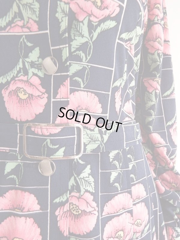 画像7: ★お仕立て品*紺地にレトロなお花柄ワンピ