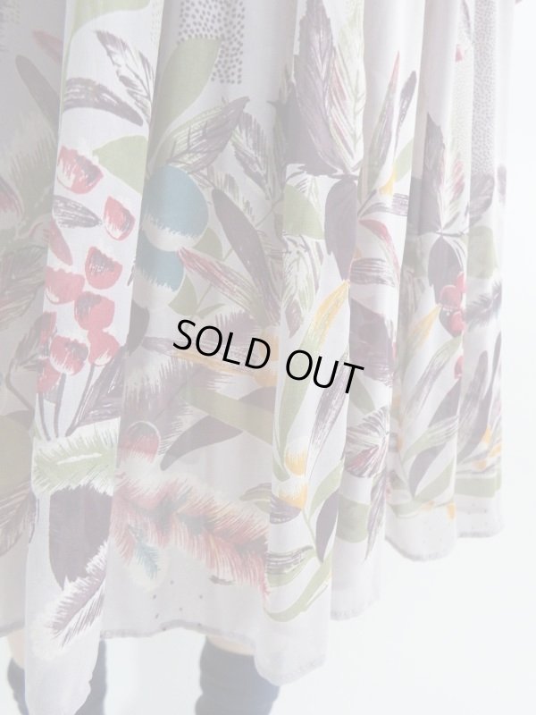 画像11: ★ボタニカル柄の透け感素材ワンピ