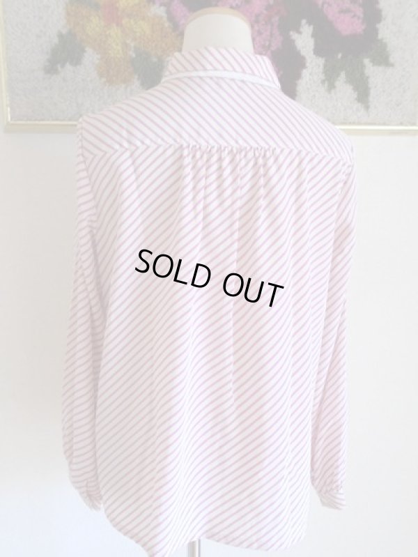 画像6: ピンクのストライプ柄ブラウス