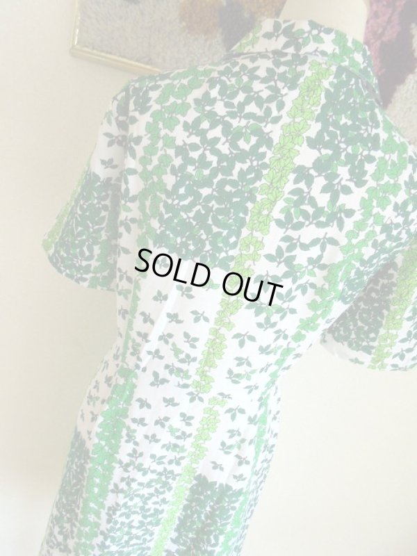 画像8: 白地に緑の葉っぱ柄ワンピ