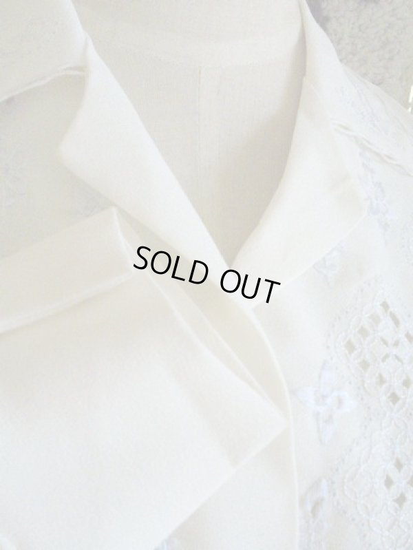 画像4: 白の刺繍ブラウス