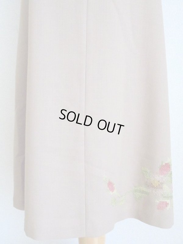 画像8: お花ステッチのクラシカルワンピ