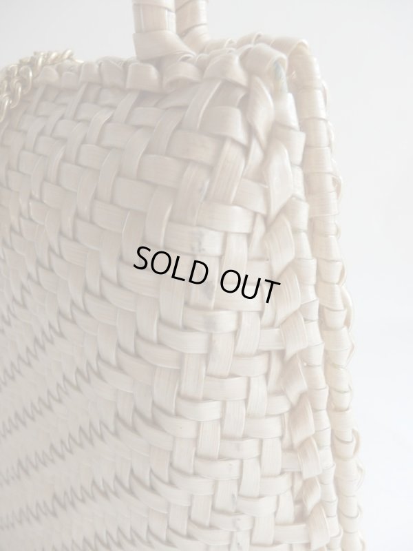 少々薄汚れあります。