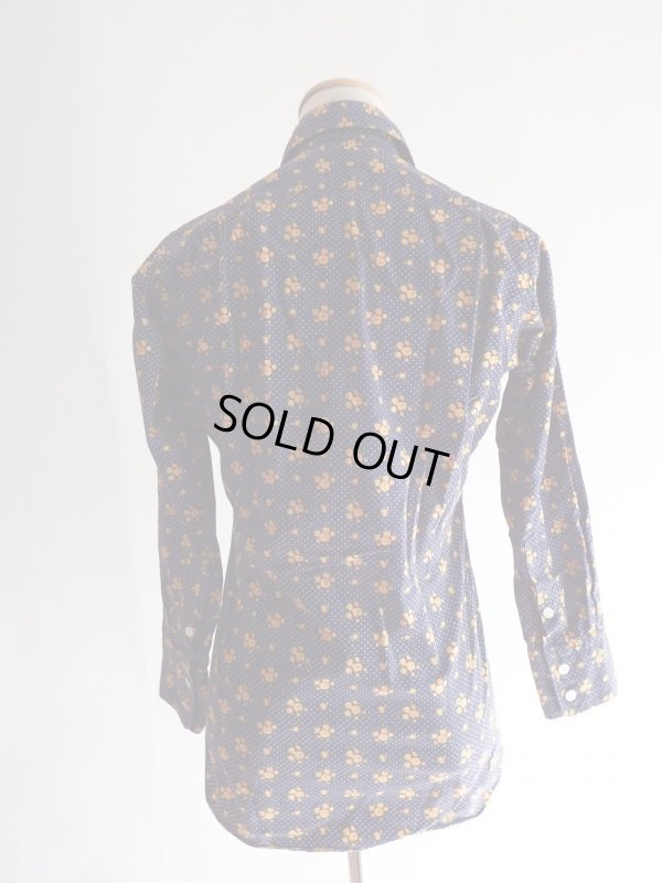 画像5: 紺地に花柄レトロブラウス