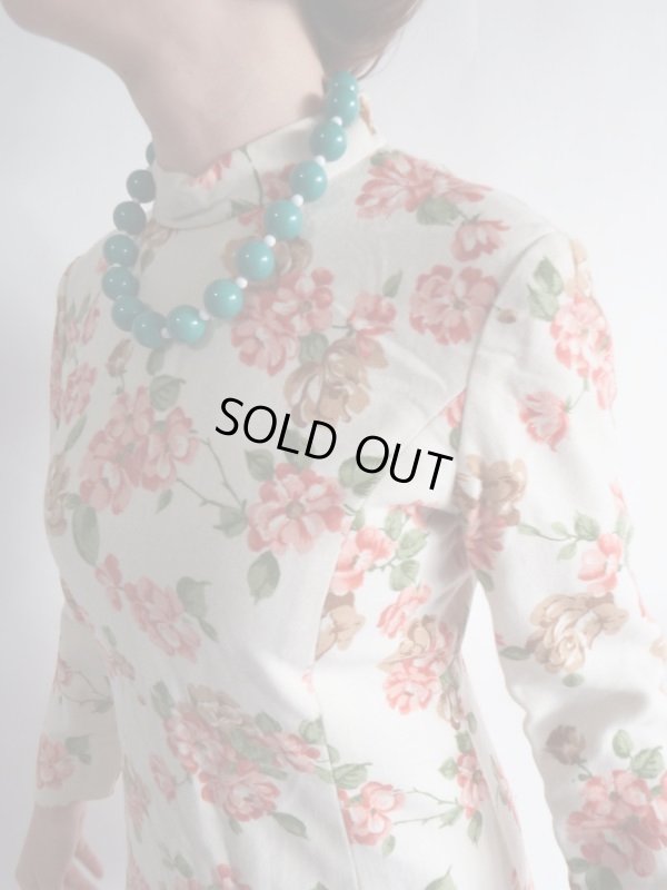 画像7: 白地にオレンジ花柄のハイネックワンピ【送料無料】