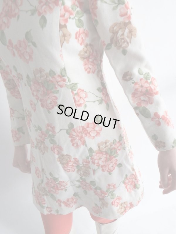 画像8: 白地にオレンジ花柄のハイネックワンピ【送料無料】