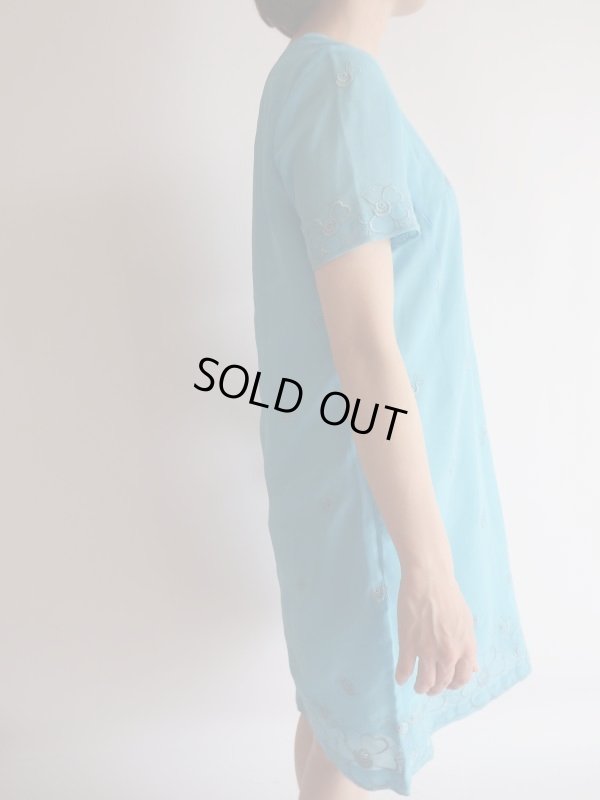 画像5: お仕立て品*お花刺繍のキレイな水色ワンピ【送料無料】