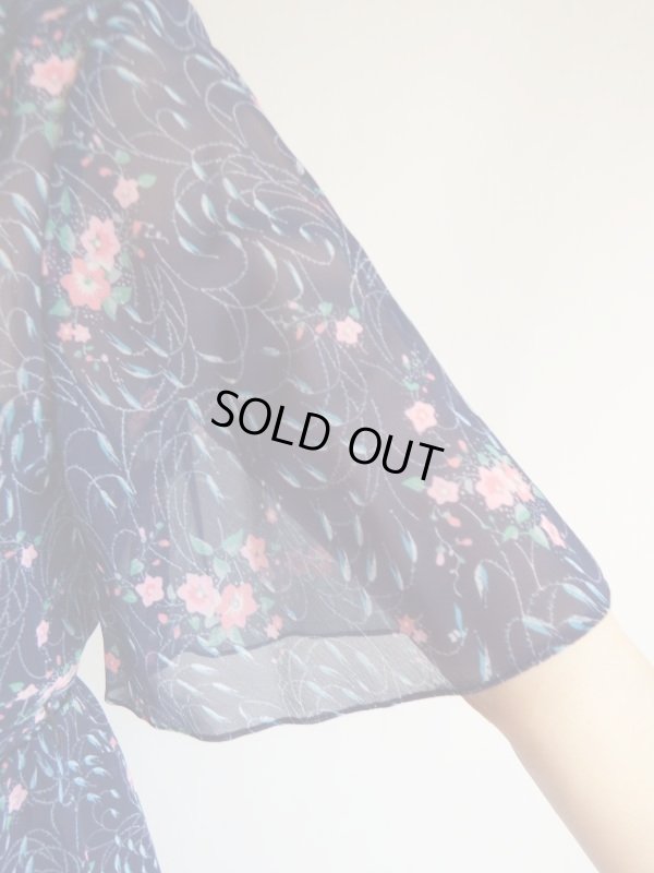 画像10: 未使用*フレアースリーブの濃紺花柄ワンピ【送料無料】