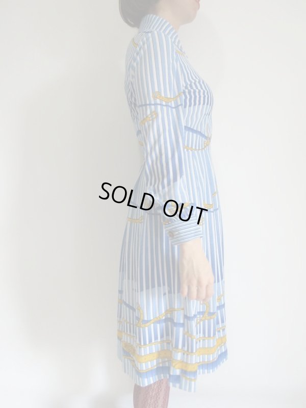 画像4: 黄色いベルト柄のワンピース