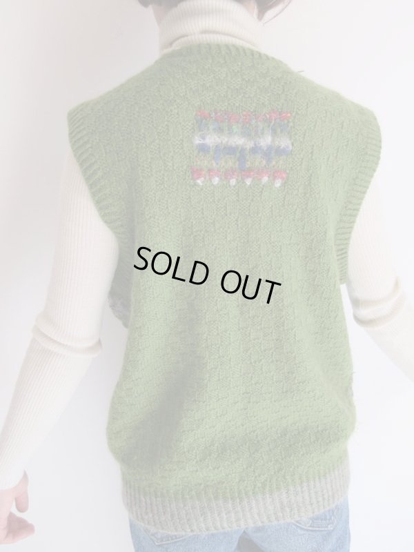 画像6: グリーンティー色のミックス糸ニットベスト