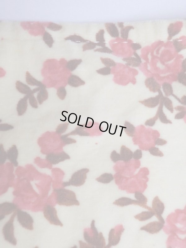 胸当て部分に点汚れあり