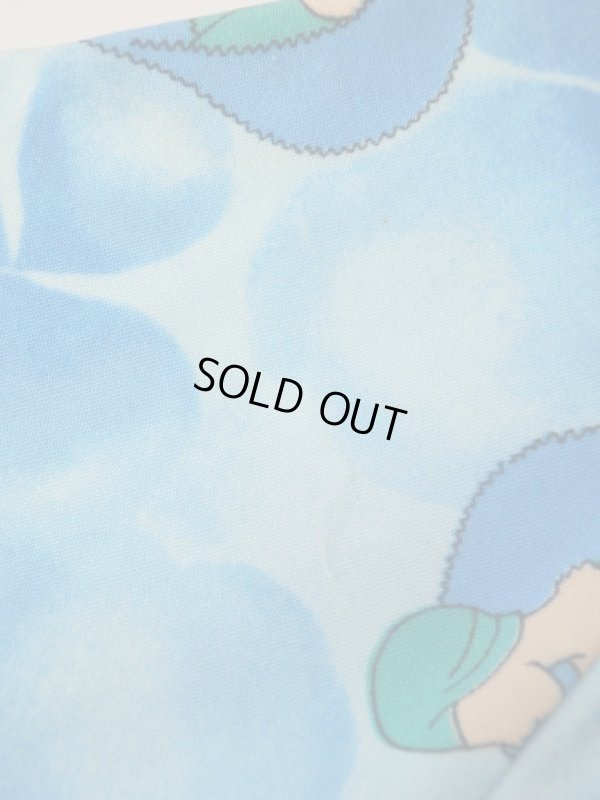 右脇近くに糸ツリあり