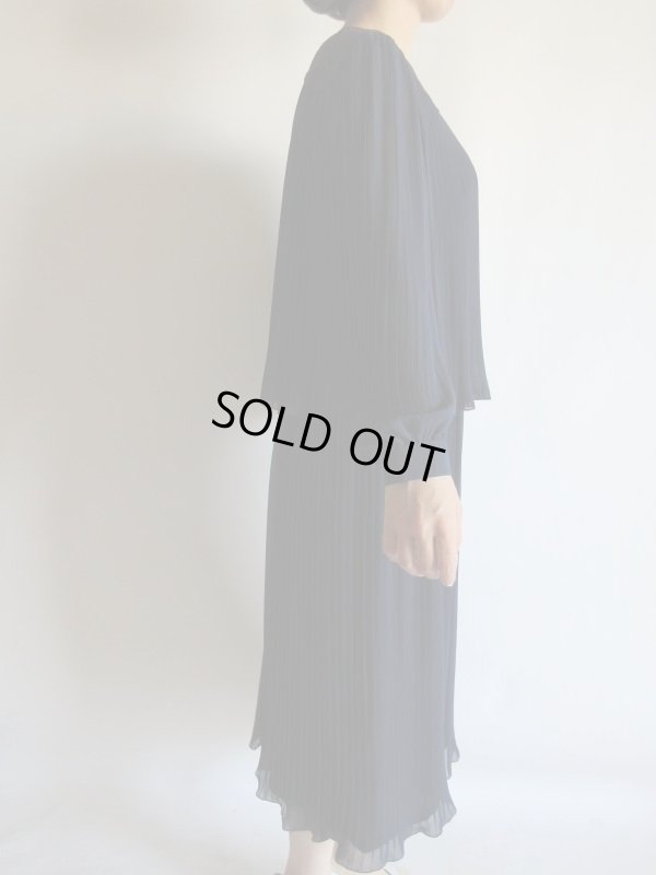 画像4: 直感で選ぶのは無敵のネイビー