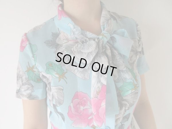 画像6: 清涼感のある爽やかリボンタイワンピース