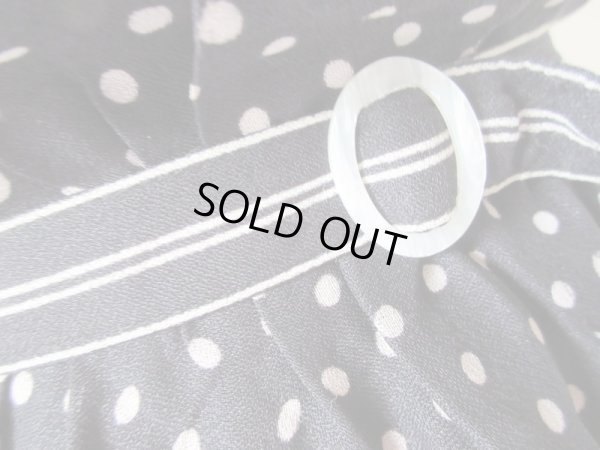 画像10: 赤いリップと一緒に