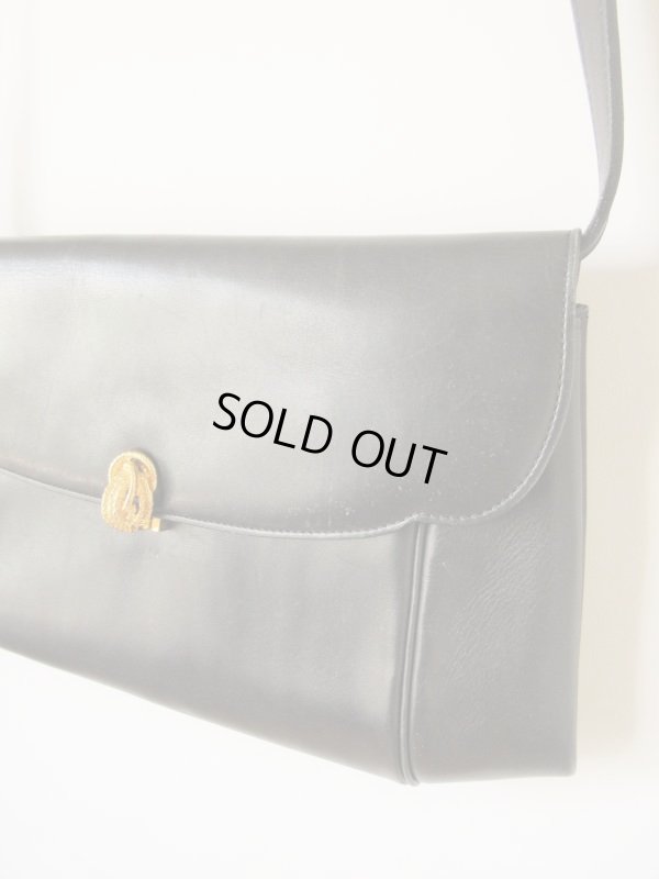 画像5: ドレス感が加速する