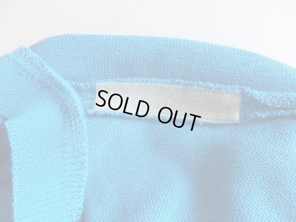 両肩裏側にマジックテープが付いています