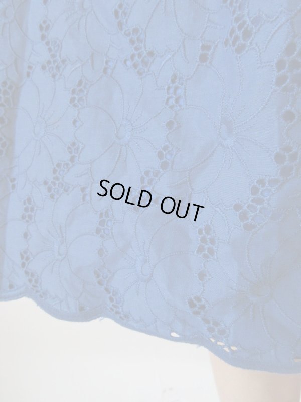 画像8: お花刺繍のワンピース