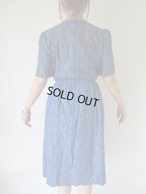 画像5: お花刺繍のワンピース