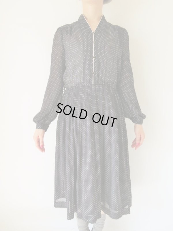 画像3: 安定の白ドットワンピース