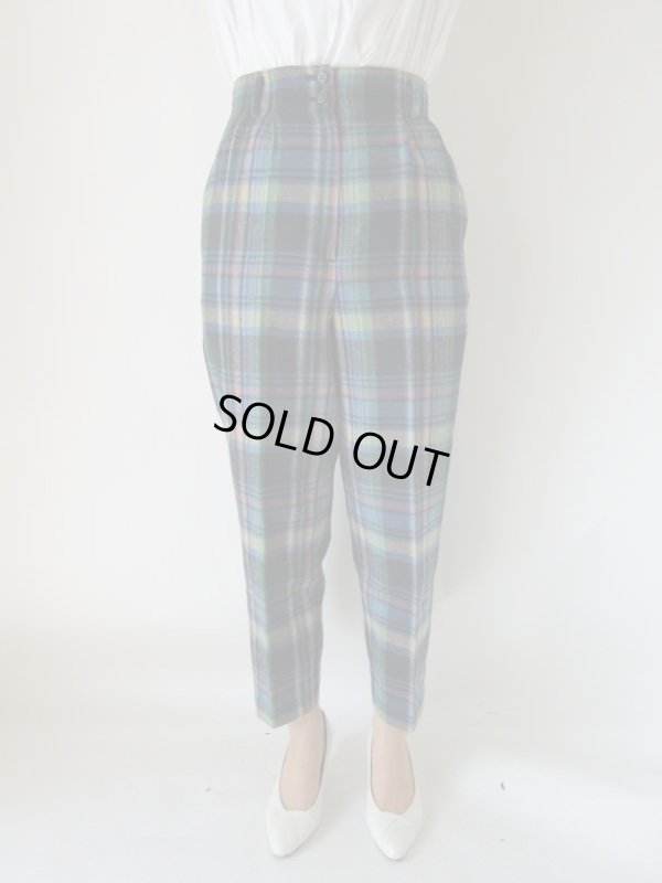 画像3: 美シルエットのチェック柄テーパードパンツ