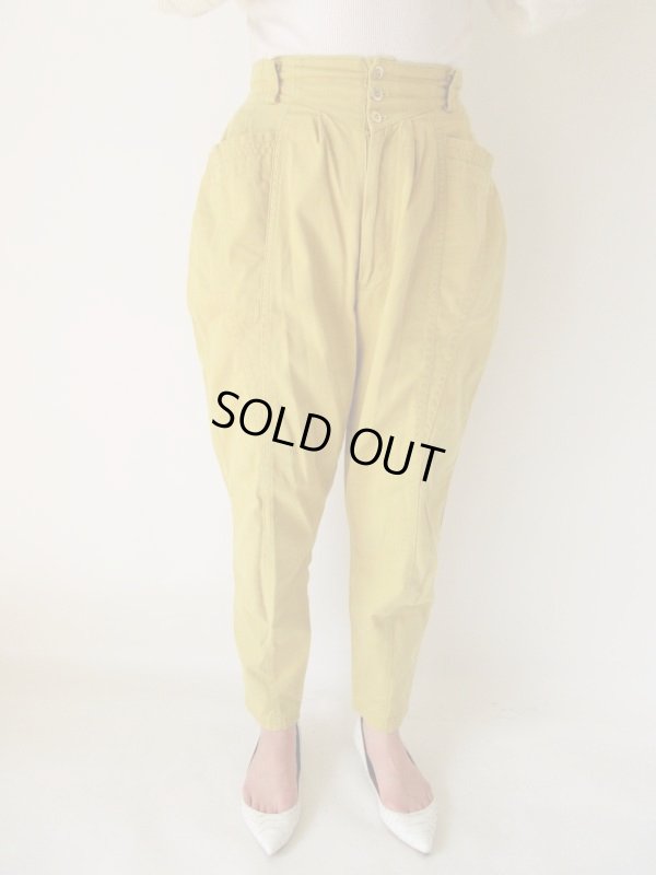 画像4: トレンドカラーの着回しの効くパンツ