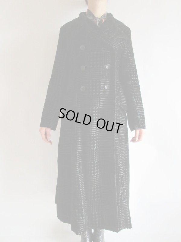 画像3: 軽い着心地のブラックカラーコート