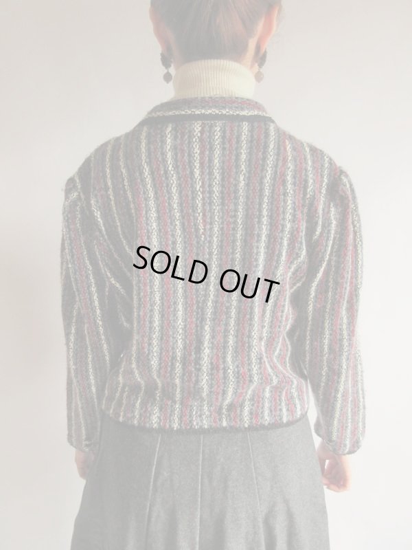 画像5: モード顔のニットジャケット