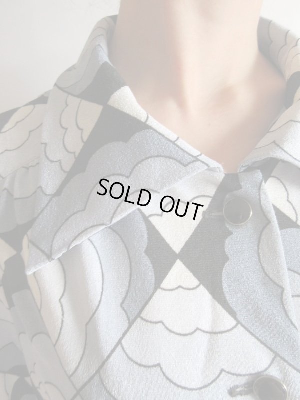 画像6: レトロ柄×ブラック無地の長袖ワンピ