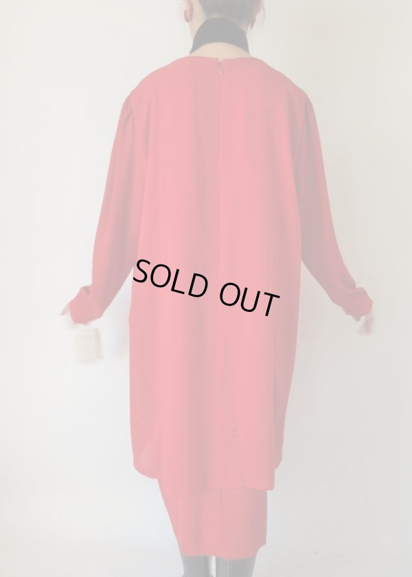 画像7: 未使用*黒色三角柄の赤色ふんわりワンピース