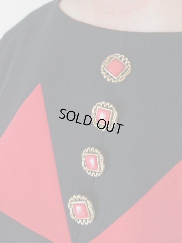 画像8: 未使用*黒色三角柄の赤色ふんわりワンピース