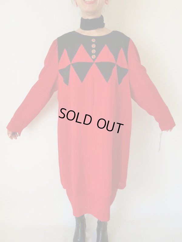 画像5: 未使用*黒色三角柄の赤色ふんわりワンピース