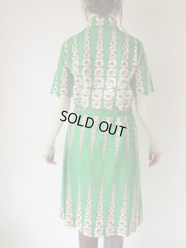 画像5: レトロチャーミングなお花柄ワンピース　ゆったりサイズ*