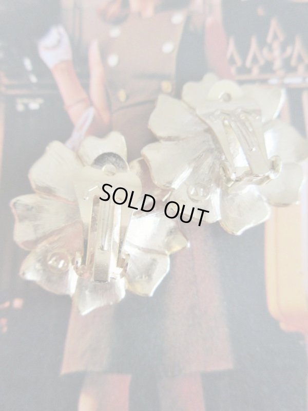 画像4: お花にラインストーンのイヤリング