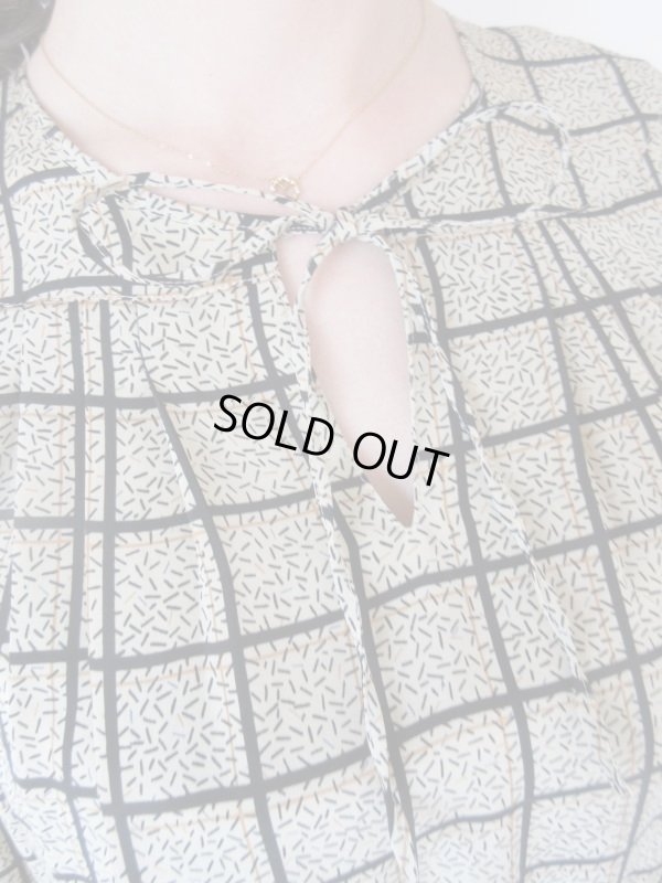 画像8: 大人レトロな格子柄ワンピース