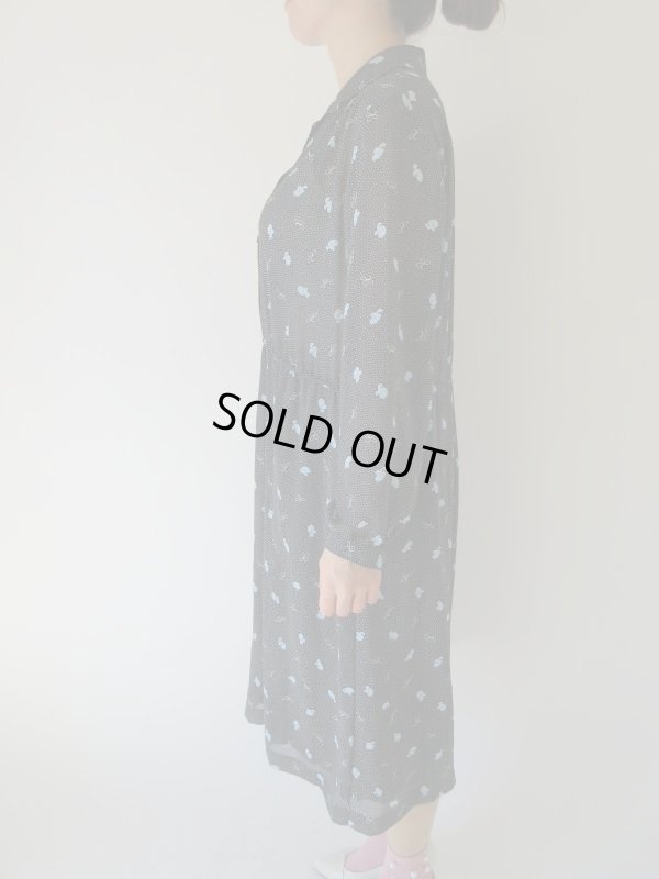 画像4: 英字ロゴ柄ワンピース