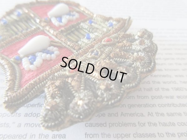 画像6: 豪華装飾のエンブレムブローチ