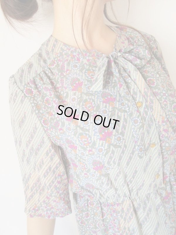 画像6: Dead stock*襟もとリボンの花柄ワンピース 