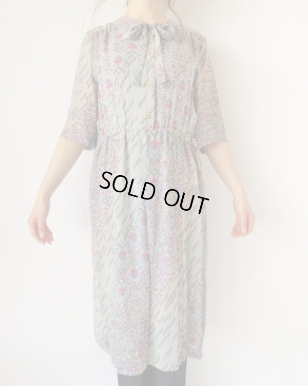 画像3: Dead stock*襟もとリボンの花柄ワンピース 