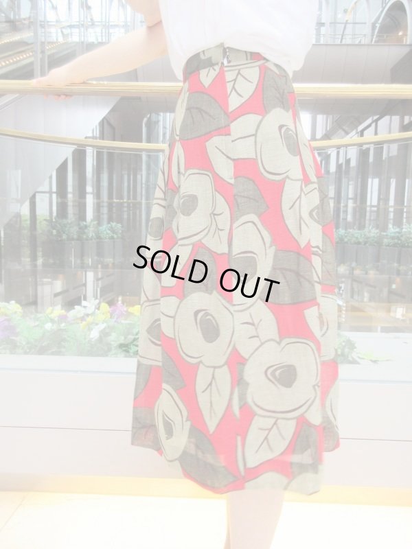 画像4: 大正浪漫感じるお花柄スカート